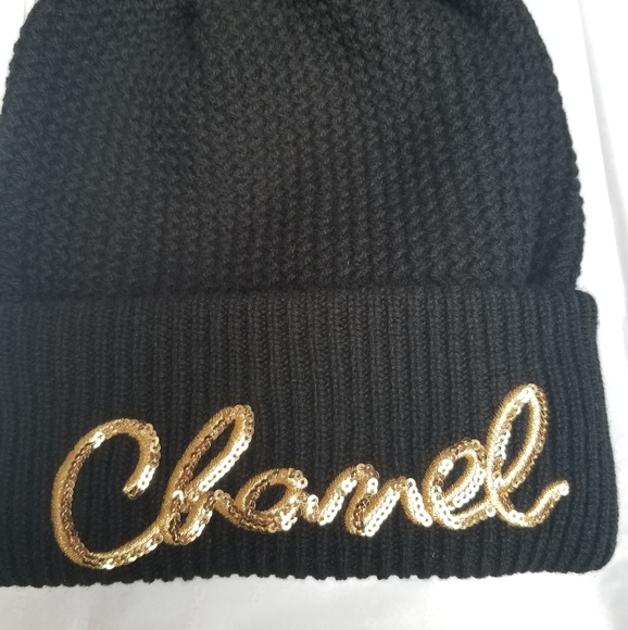 HOSTPICK!!!Chanel Logo Beanie - Picture 10 of 13